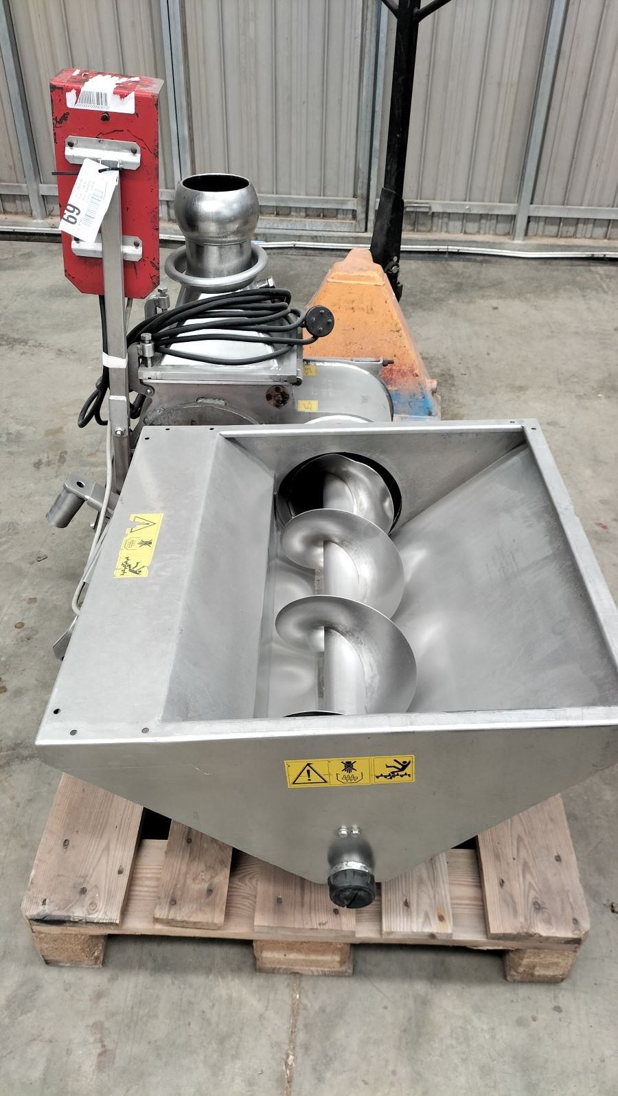 BOMBA STRAZZARI 20.000 KG 1